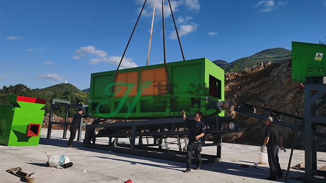 湖南客戶垃圾處理設備安裝現(xiàn)場,垃圾處理設備應用